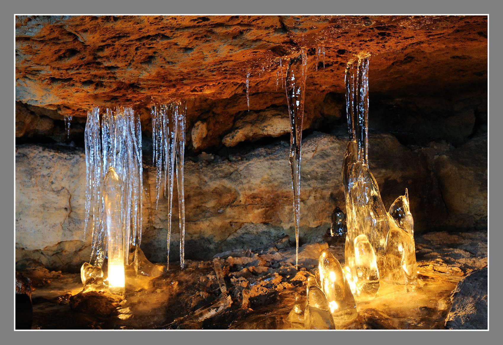 Fehnhöhle, J. Laštůvka