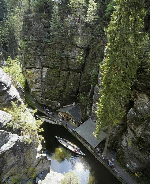 Kähne auf der Oberen Schleuse