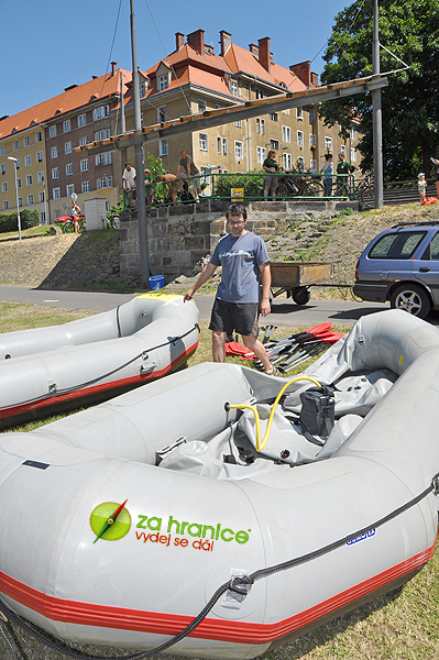 Za hranice - výlet na raftu