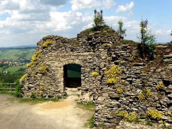 Burg Tolštejn