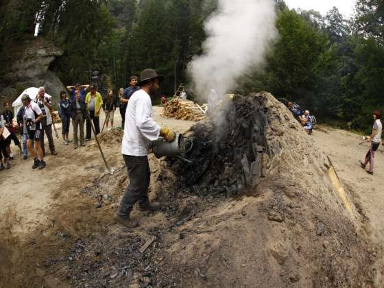 Holzkohle aus der Böhmischen Schweiz - Woche der Forsthandwerke