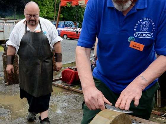 Fest der Messerschmiede in Mikulášovice