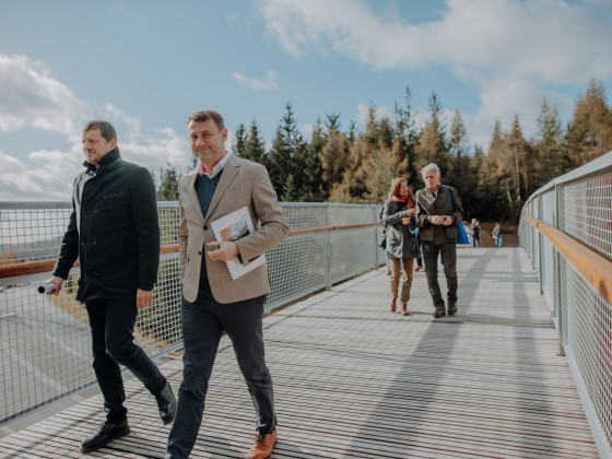 Nová turistická lávka přes Stožecké sedlo (foto: Pavlína Pražáková)