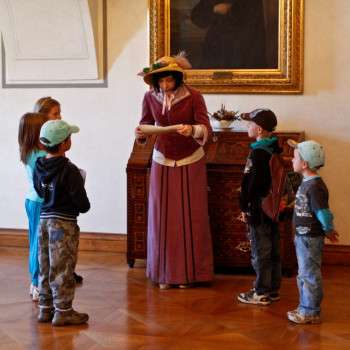 Besichtigungen für Kinder oder auf den Spuren der Schlosskinder