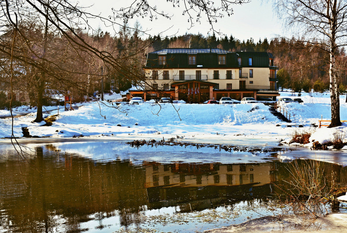 Hotel Ostrov (foto: Rostislav Křivánek)