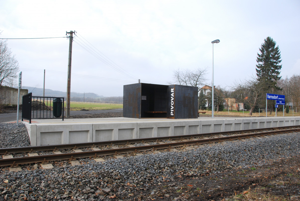 Železniční zastávka pivovar Kocour (foto: Ivo Šafus)