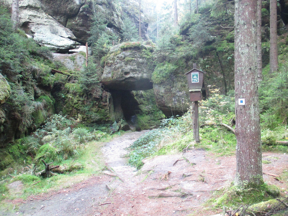 Nová turistická cesta - Černá brána (foto KČT Krásná Lípa - Mikuláš Peterka)