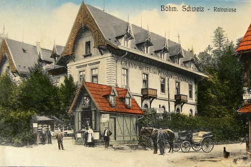 historická pohlednice hotelu na Mezní Louce